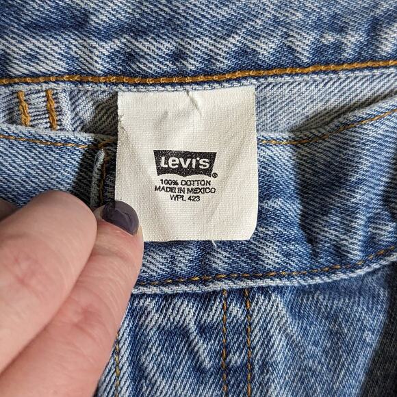 Vintage Y2K Levi 501 Jeans Light Wash Blue Denim Button Fly Mens 40 Pants Baggy - Picture 5 of 9